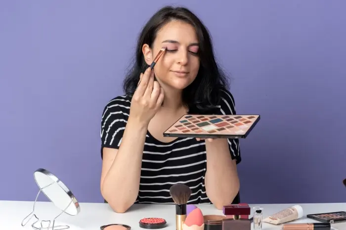 Tips Makeup Eyeshadow - Membuat Anda Terlihat Sempurna